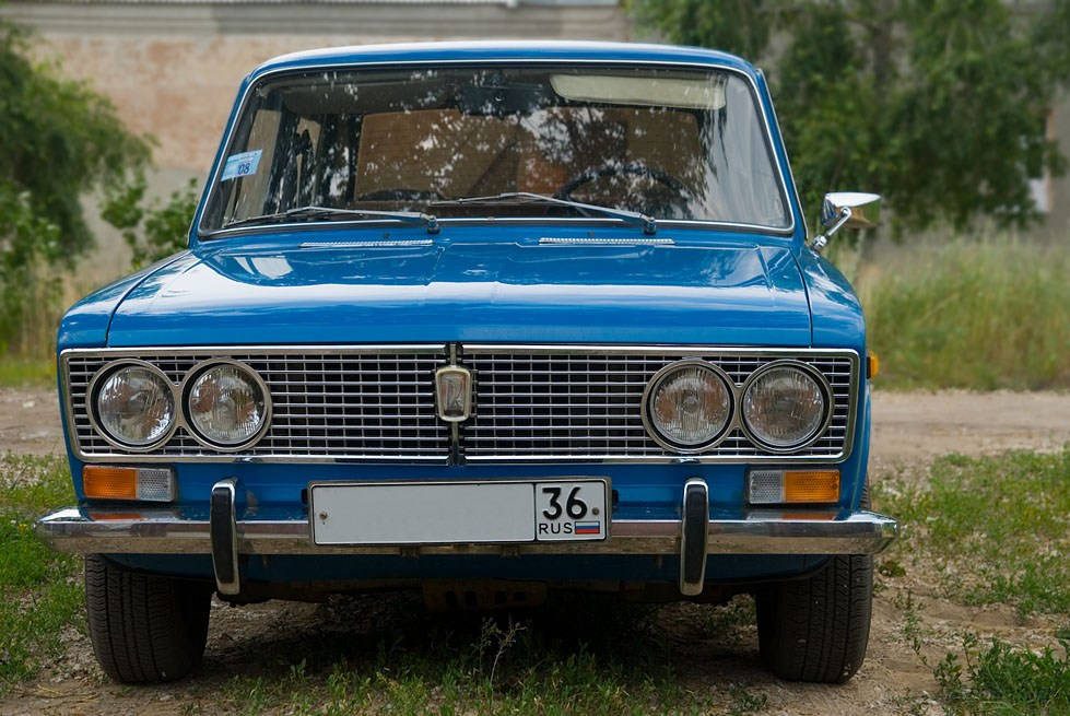 Бывшие 3 год выпуска. ВАЗ-2103 седан. ВАЗ 2103 КГБ голубая.