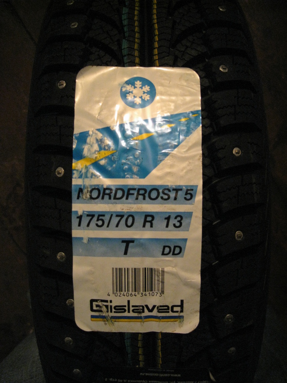 Gislaved premium control 215 55 r17. Gislaved логотип. Резина Сафиро чья производство.